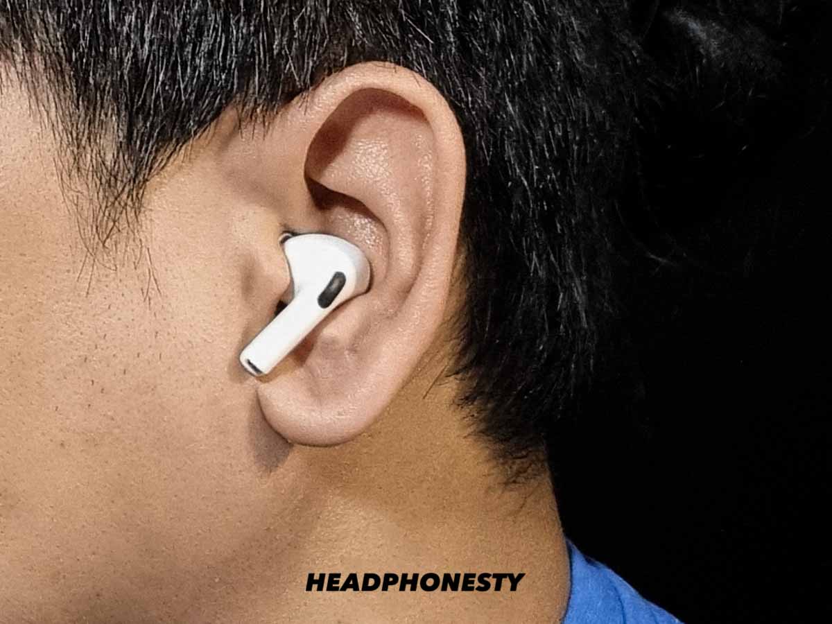 Ensure AirPods fit properly in your ears
Clean the AirPods and charging case